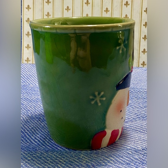 🍀 3/$15 Festive Snowman Mug with Red Handle - Picture 4 of 5